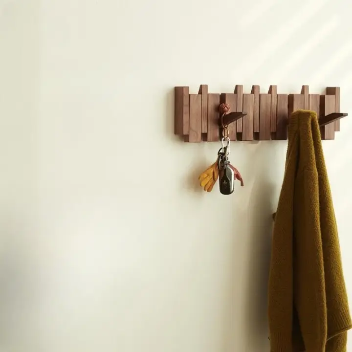 Wall-Mounted Coat Rack 8 Foldable Hooks Piano Lacquer