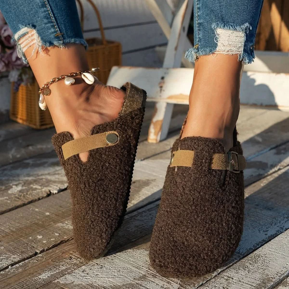 CozyCloud – Plush Sheepskin Slippers for Ultimate Comfort