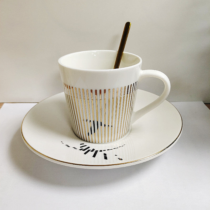 Dynamic Reflection Ceramic Mug for Enhanced Sipping Pleasure