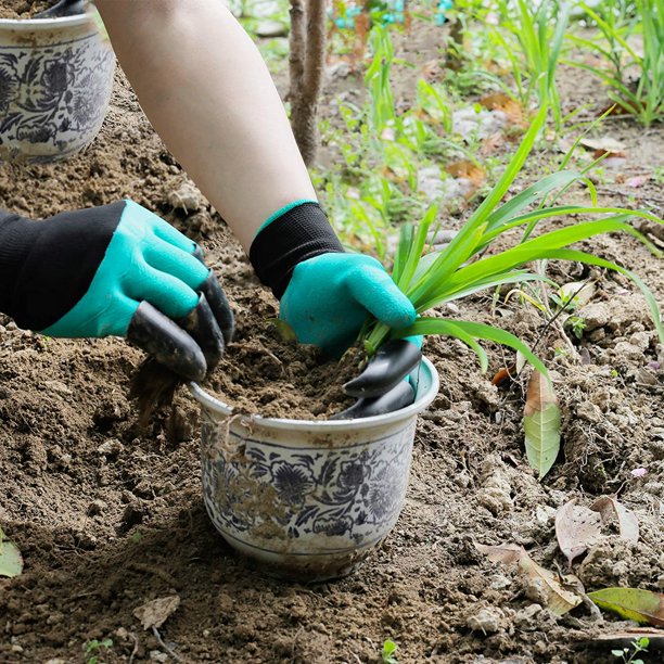 GardenPro Claw Gloves for Effortless Gardening