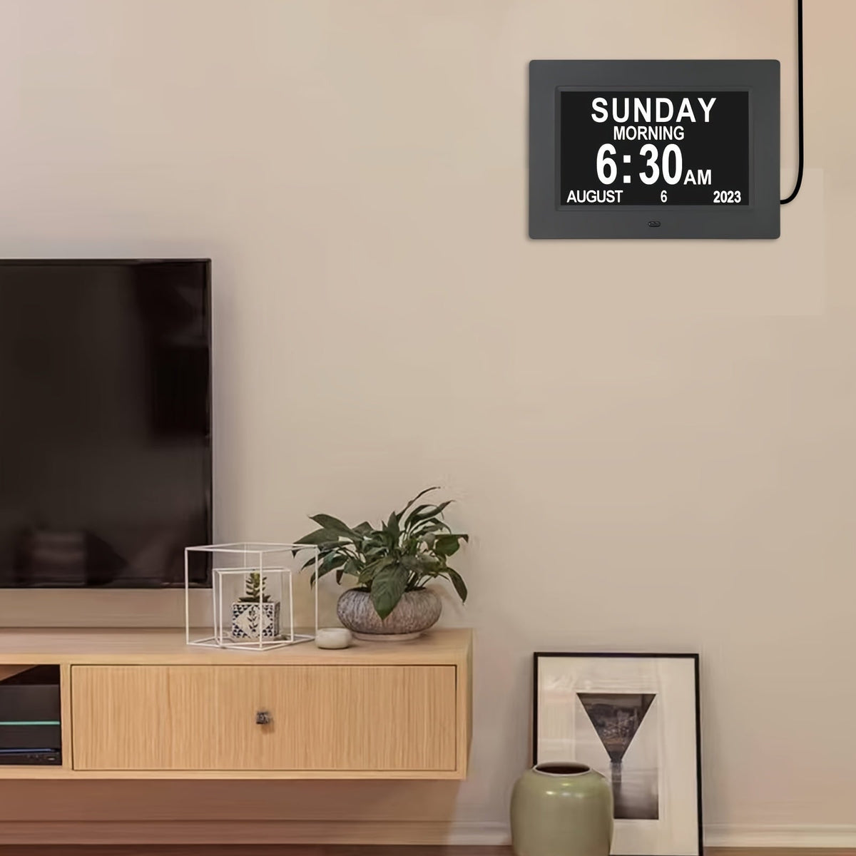 Smart USB Alarm Clock with Auto Brightness and Calendar