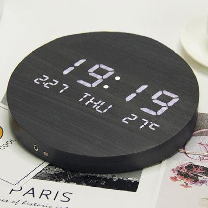 Sleek Modern Wall Clock – LED Display, Rechargeable Design, 7.68 Inch
