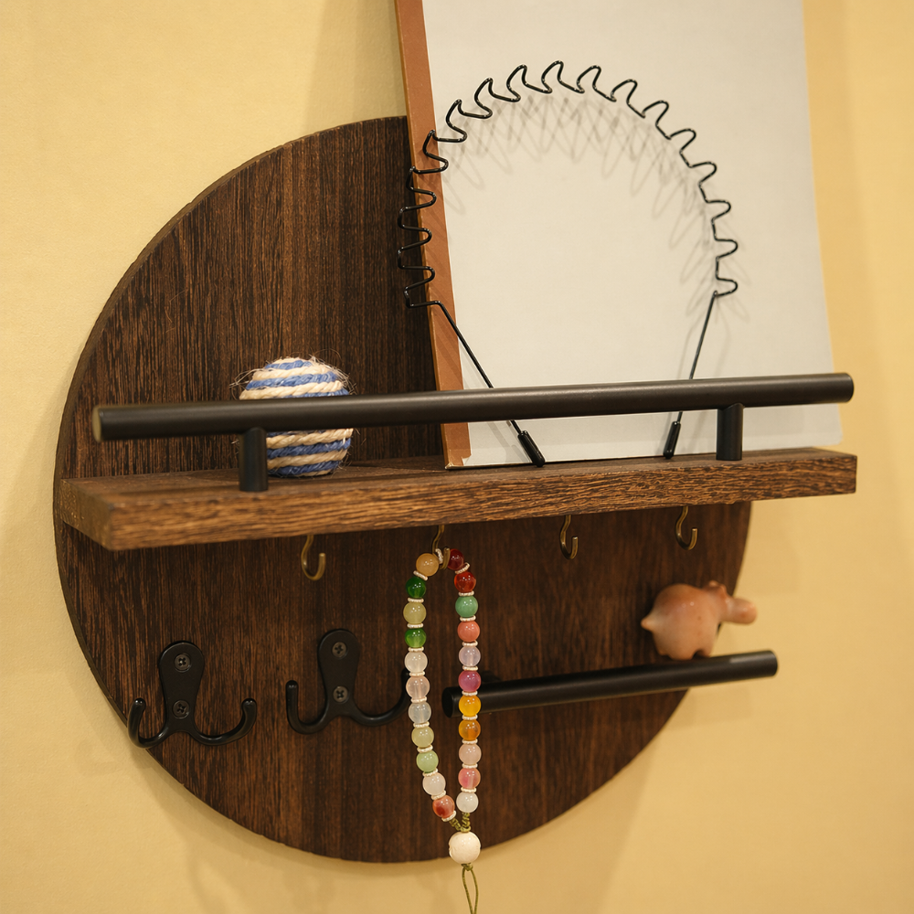 Sustainable Round Key Organizer | Chic Wooden Wall Holder