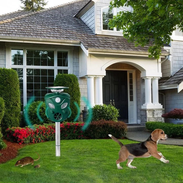 GuardianShield | All-Around Solar-Powered Animal Repellent System