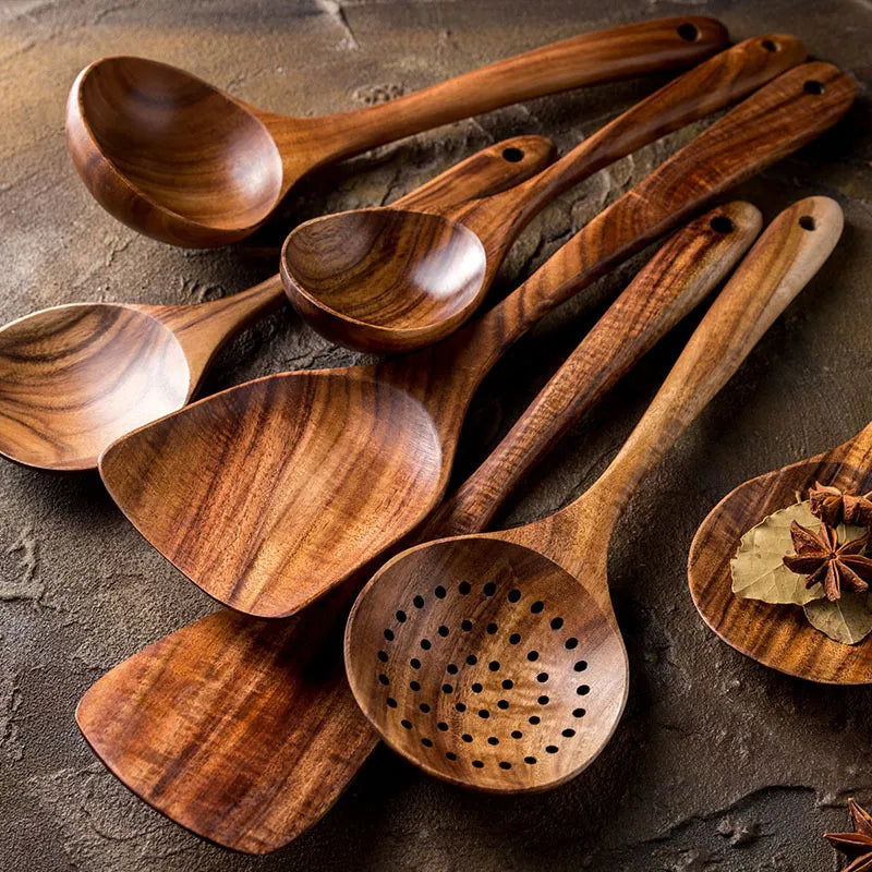 Sophisticated 7-Piece Wooden Utensil Set for Culinary Mastery