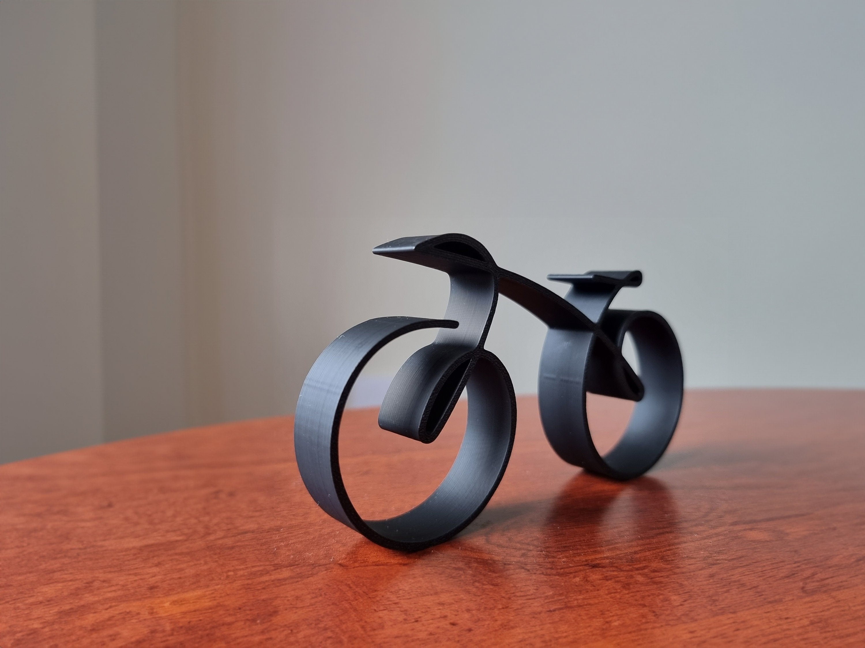 Sleek Bicycle Art Piece | Modern Wireframe Home Accent