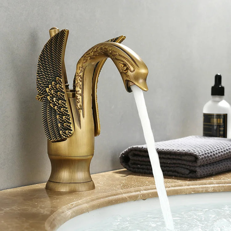 LuxeGleam | Premium Single Handle Faucet with Radiant Finish