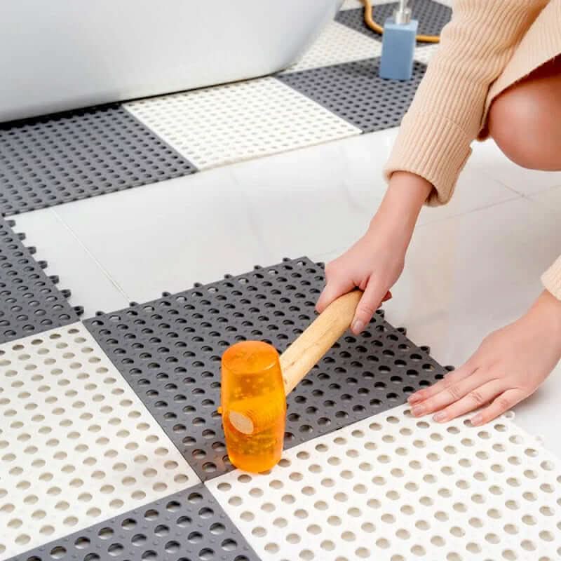 AquaGuard - Slip-Resistant Bath Mats for Ultimate Shower Safety