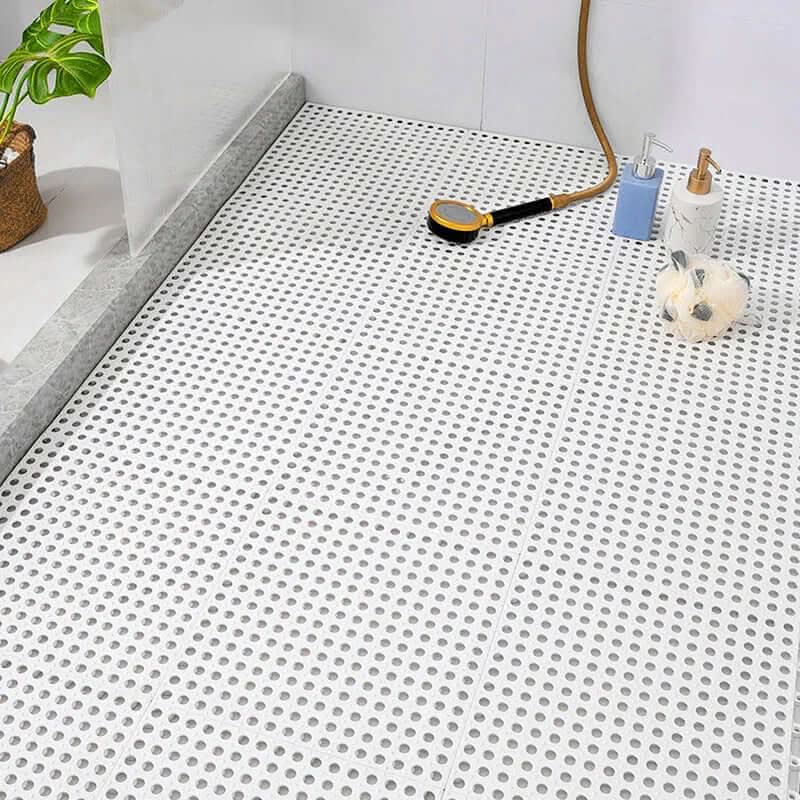 AquaGuard - Slip-Resistant Bath Mats for Ultimate Shower Safety