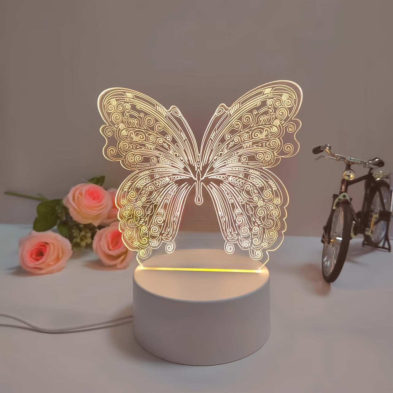 Butterfly-Shaped Geometric Table Lamp