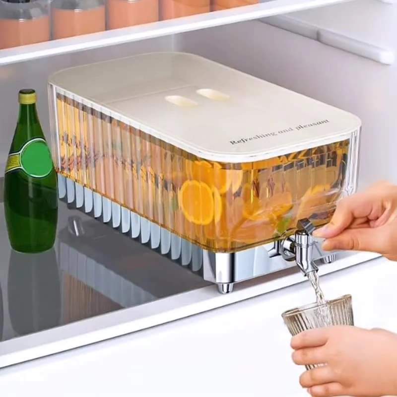 Large Capacity Beverage Dispenser with Ergonomic Handle