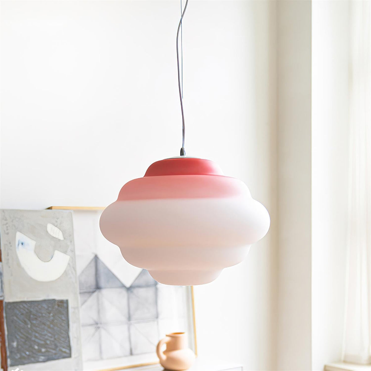 Gradient Pendant Light with Soft Light Diffusion