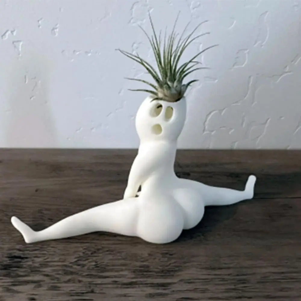 Unique Halloween-Themed Air Plant Holder - Spooky Design