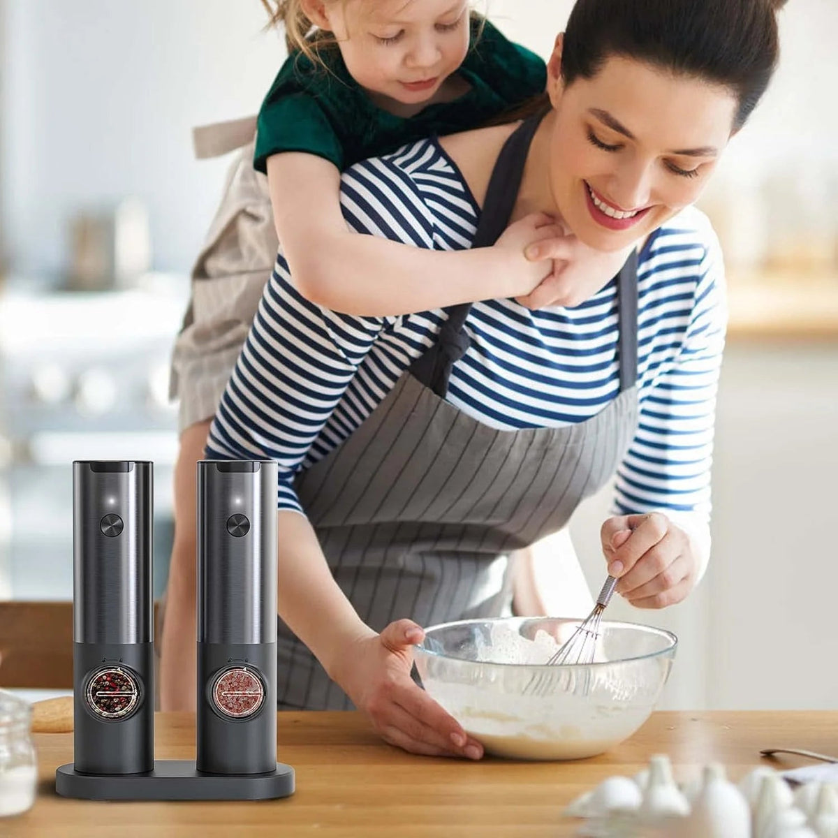Stylish Rechargeable Salt and Pepper Grinder Set