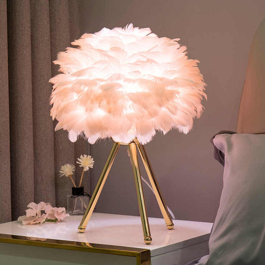 Feathered Dimmable Table Light – Elegant Design