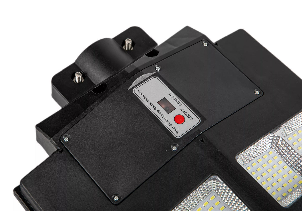 600 Lumen Solar-Powered Outdoor Light