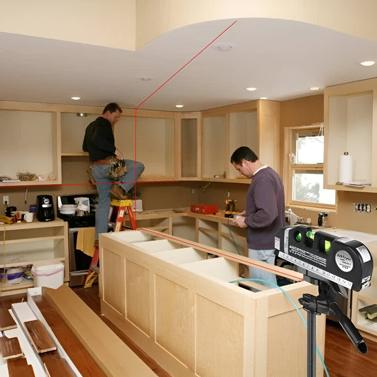 Precision Laser Measurement Tool with Multi-Line Functionality