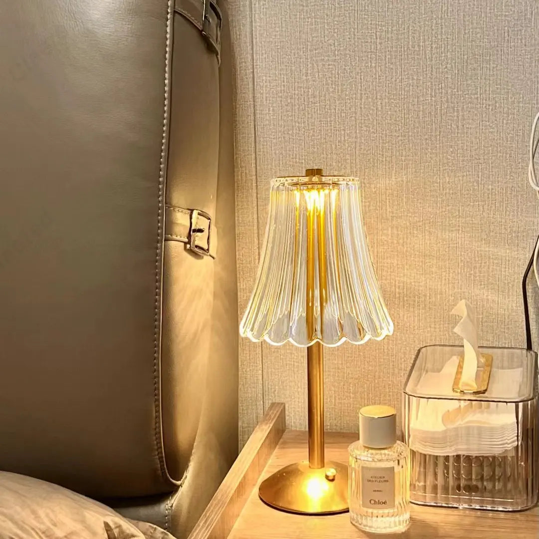 Portable Wireless Lamp for Tables