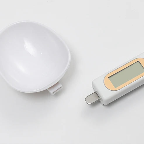Precision Digital Spoon for Accurate Ingredient Measurement