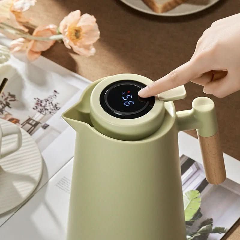 ChillGuard Thermal Flask | Smart Temperature Indicator | Sleek Design for Any Beverage