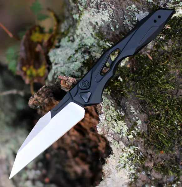 AdventureReady | Versatile Utility Tool with Precision Blade