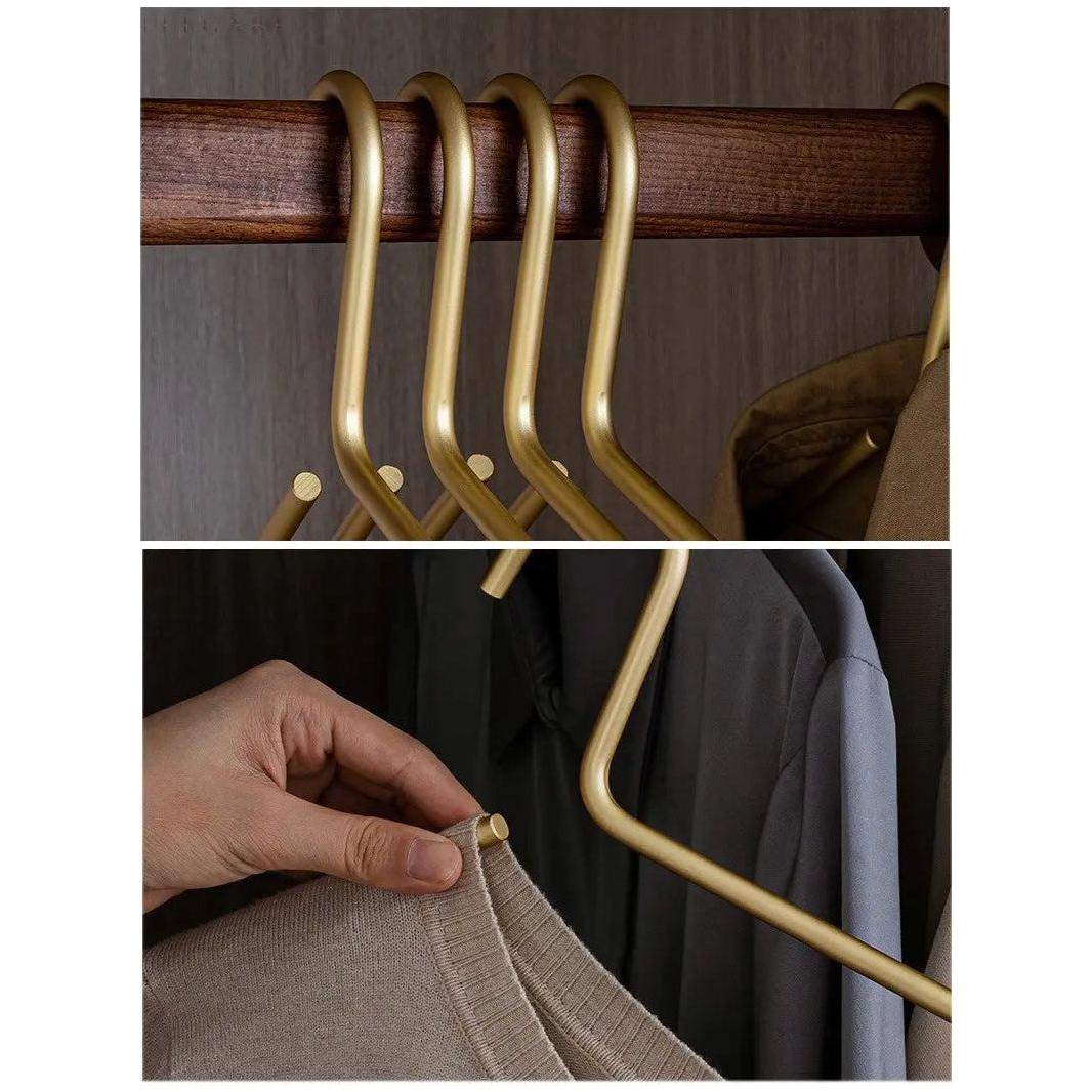 Non-Slip Premium Garment Hangers for Delicate Clothing