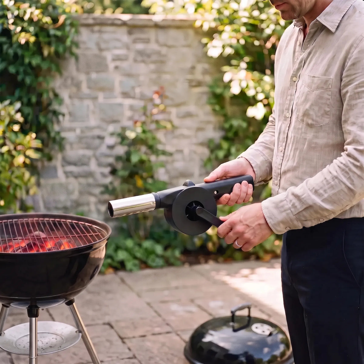 Handheld Barbecue Blower for Grilling