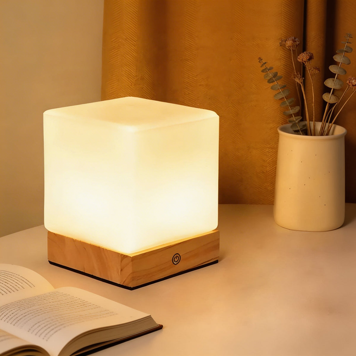 Elegant Touch-Controlled Table Lamp with Rechargeable Battery