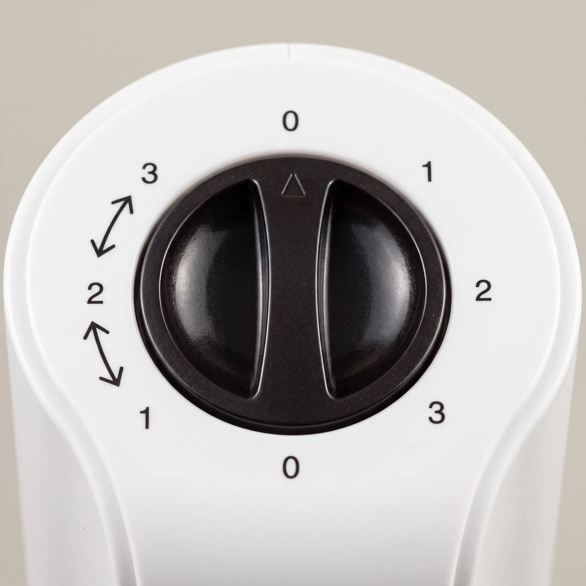 Cylindrical Oscillating Tower Fan with Minimalist Design