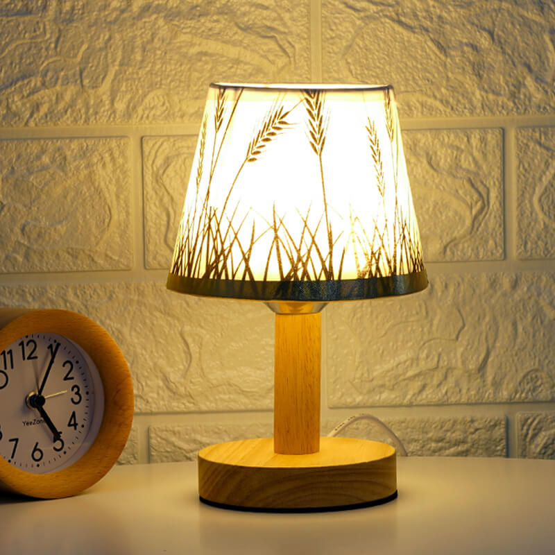 Elegant LED Desk Lamp with Classic Linen Shade - USB Powered
