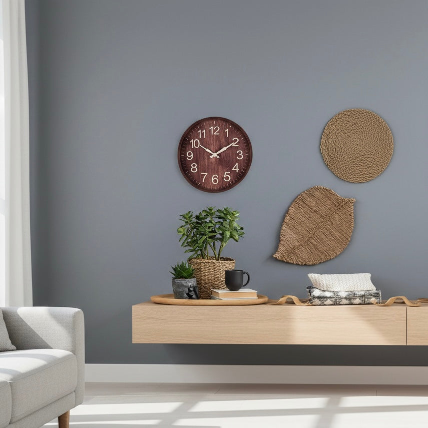 Modern Silent Quartz Wall Clock for Indoor Spaces