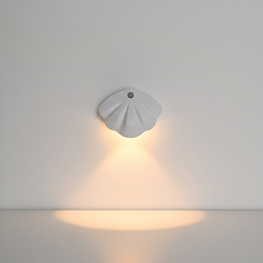 Night Shell - Decorative Wall Lamp in Shell Shape