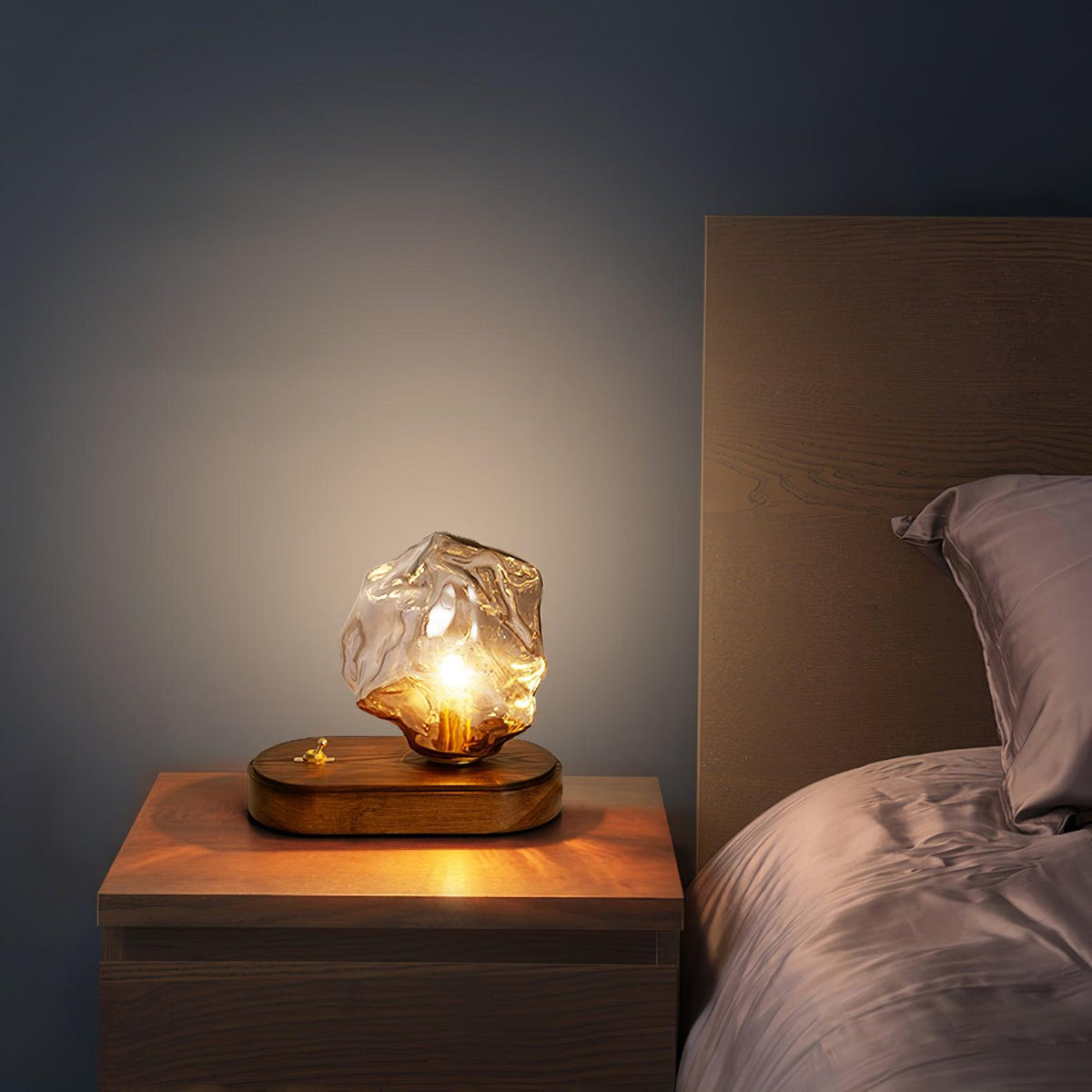 Accent Lamp with Natural Design - LumenRock