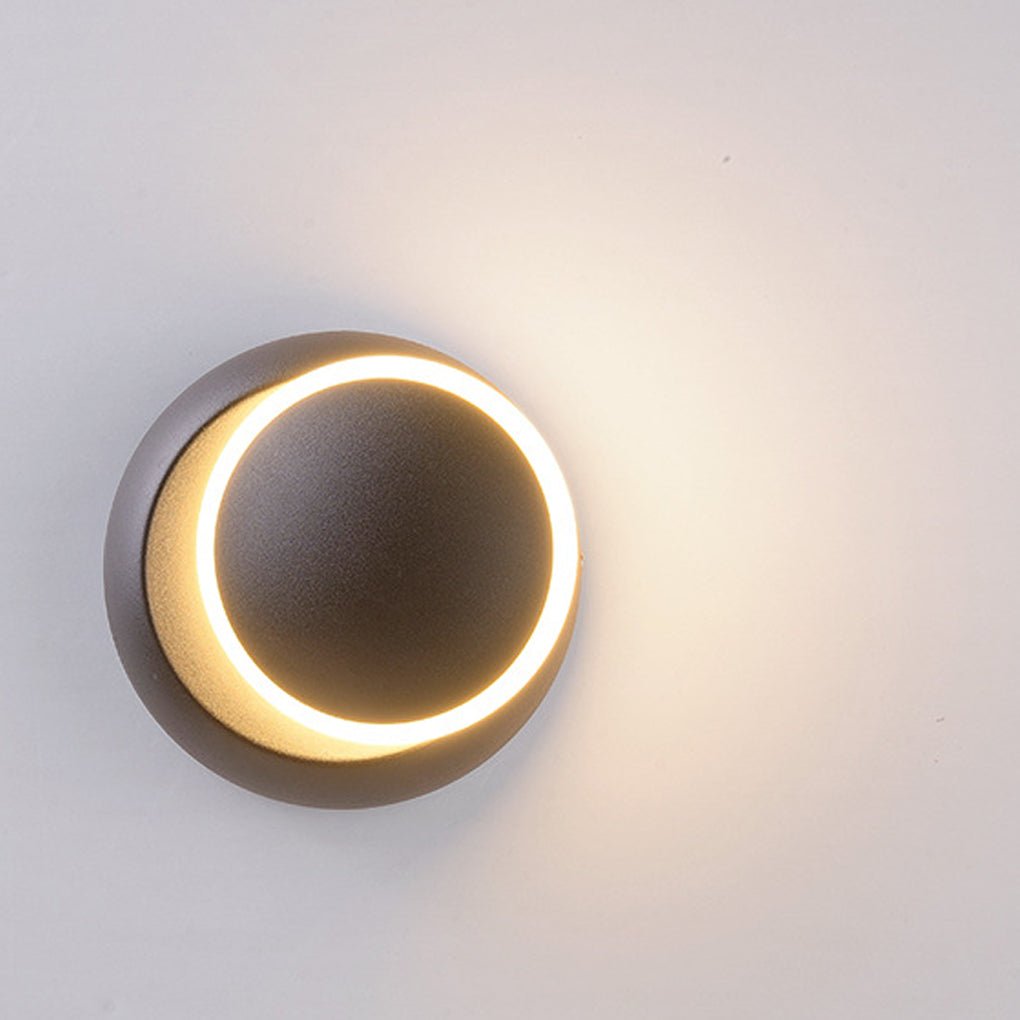 Adjustable 360° LED Wall Fixture in Sleek Aluminum
