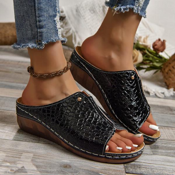 Elegant Supportive Sandals for Women