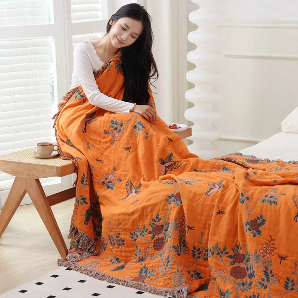 Chic Cotton Throw Blanket with Stylish Tassels