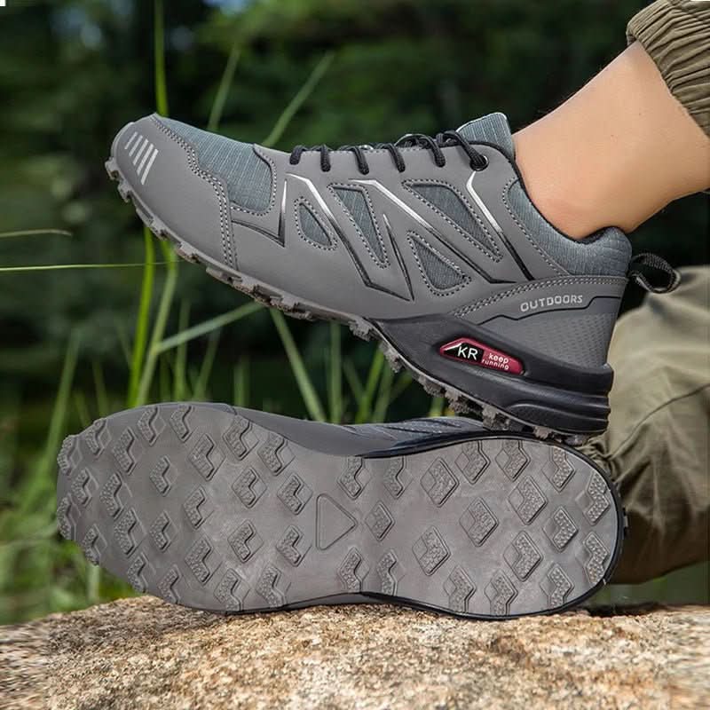 TrailBlazer – Sturdy Outdoor Footwear for Effortless Exploration