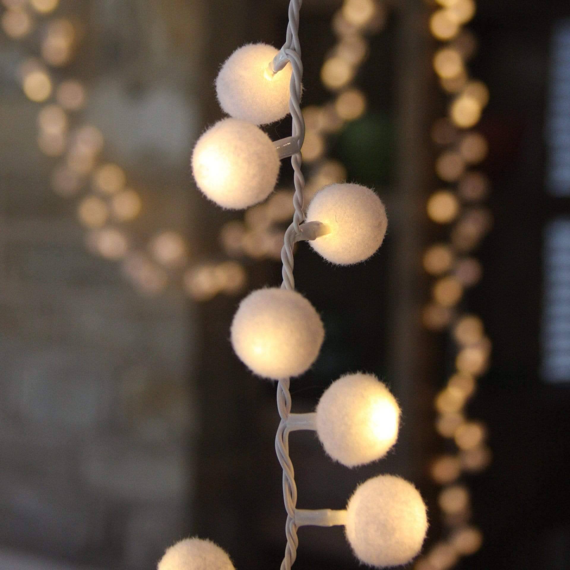 Whimsical Fabric Ball Twinkle Lights for Cozy Indoor Ambiance