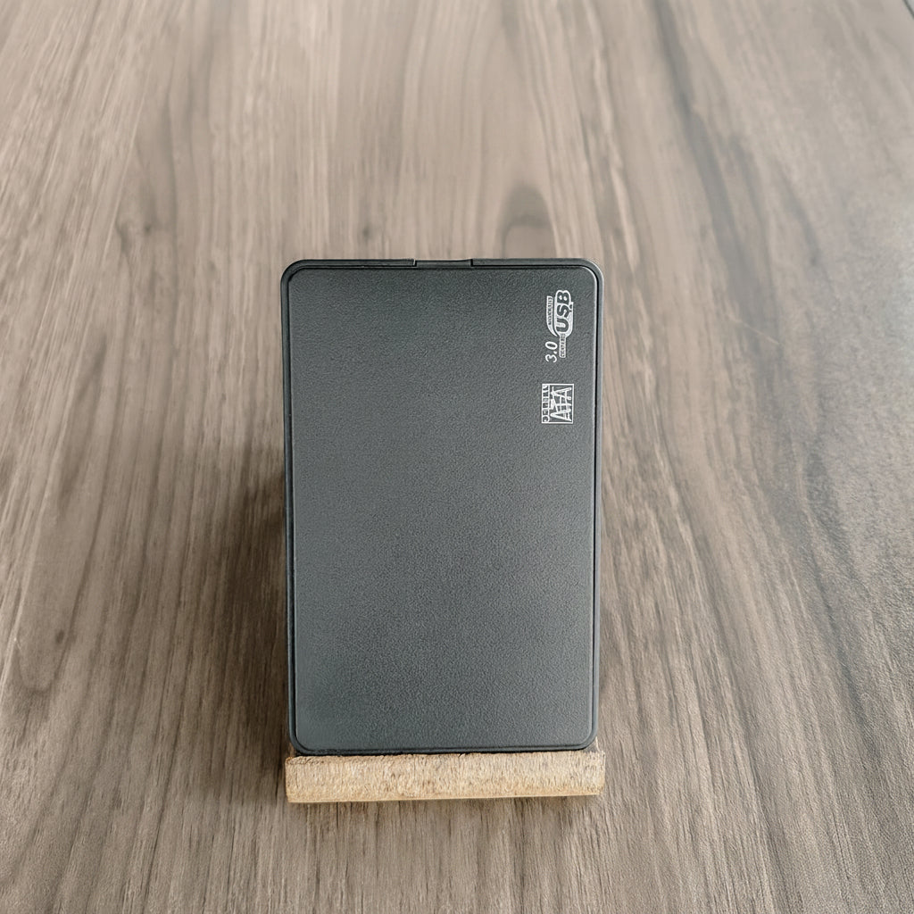 Slimline SSD Storage Hub | USB 3.0 for Rapid File Transfer