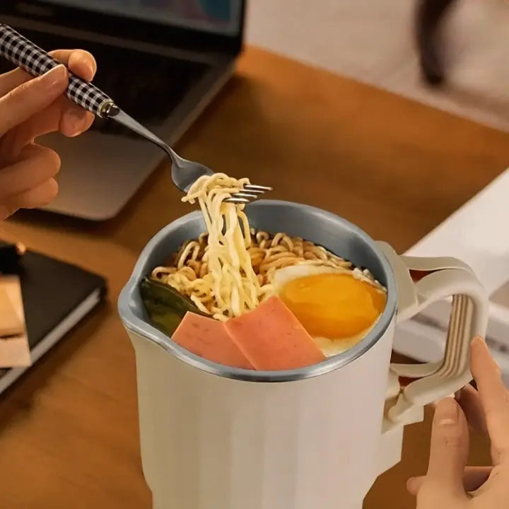 Compact Travel Kettle: Enjoy Hot Water Anywhere You Go