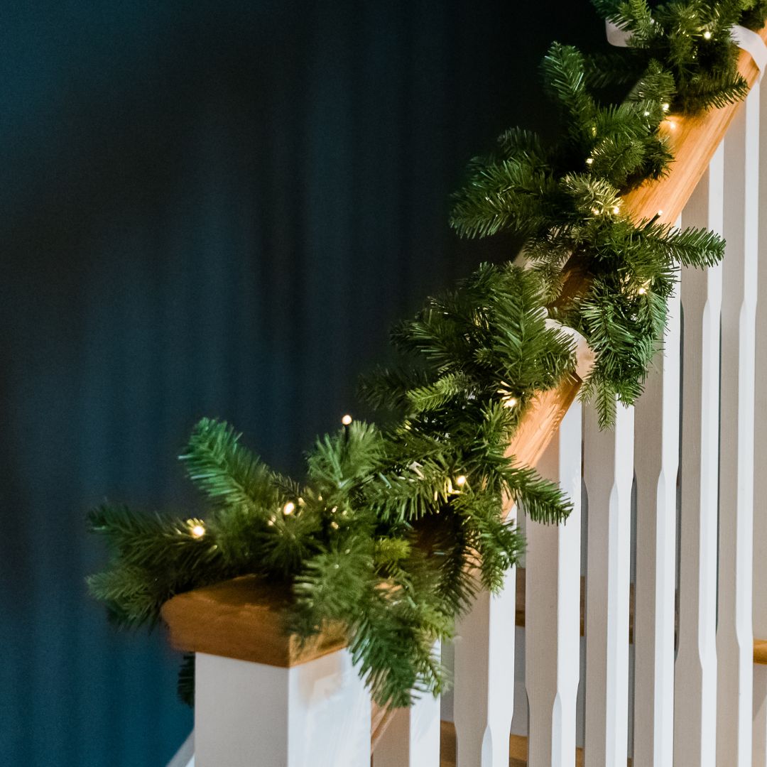 Festive LED Garland with 50 Warm Lights - Battery Powered