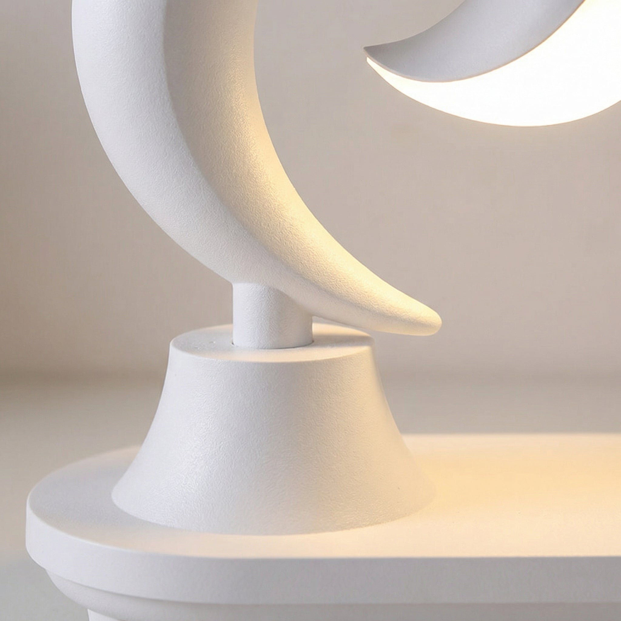 Bluetooth Bedside Lamp with Rechargeable Battery