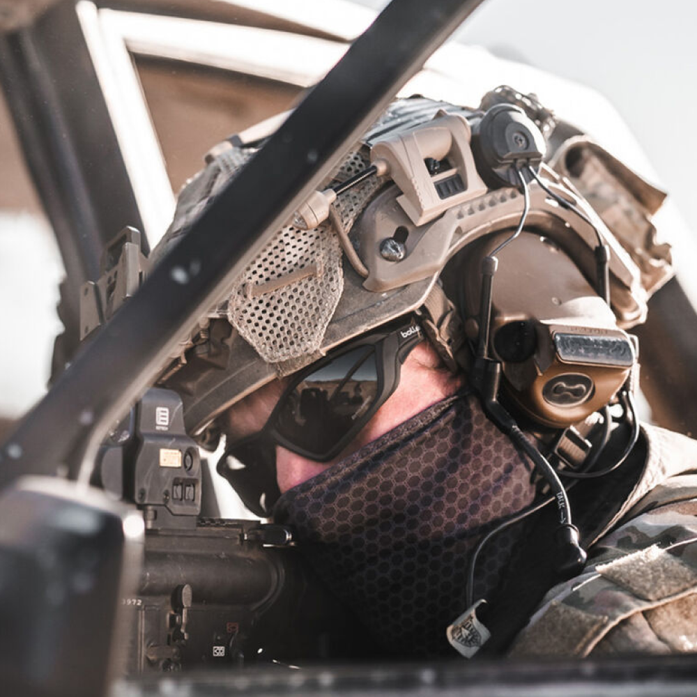 Tactical Outdoor Sunglasses – Ultimate UV Protection for Adventures