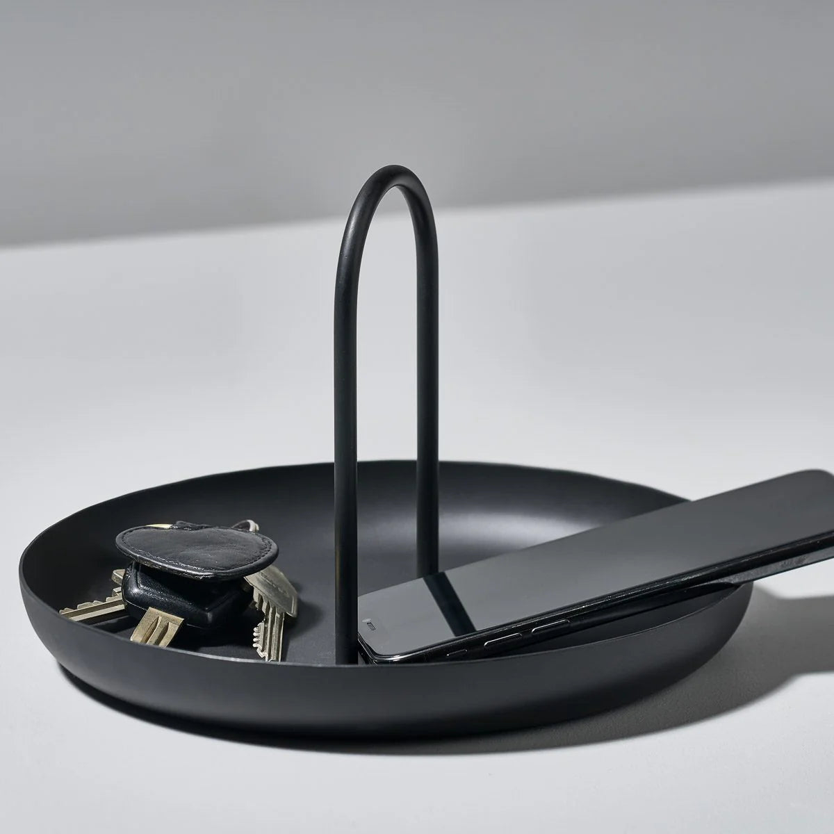Elegant Round Organizer for Jewelry and Makeup with Detachable Handle