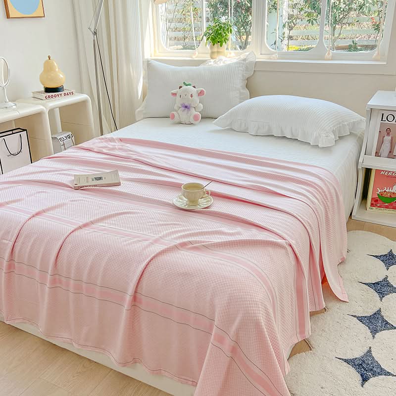EcoSoft – Lightweight Bamboo Quilt for Refreshing Summer Sleep