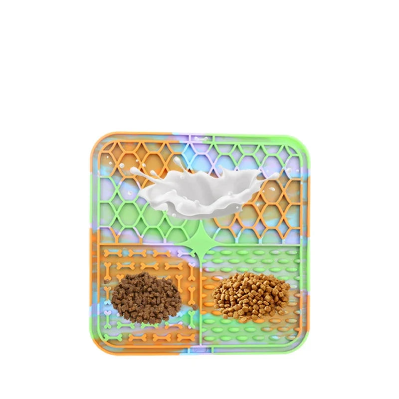 PawSavor Feeding Mat – Interactive Slow Feeder for Dogs