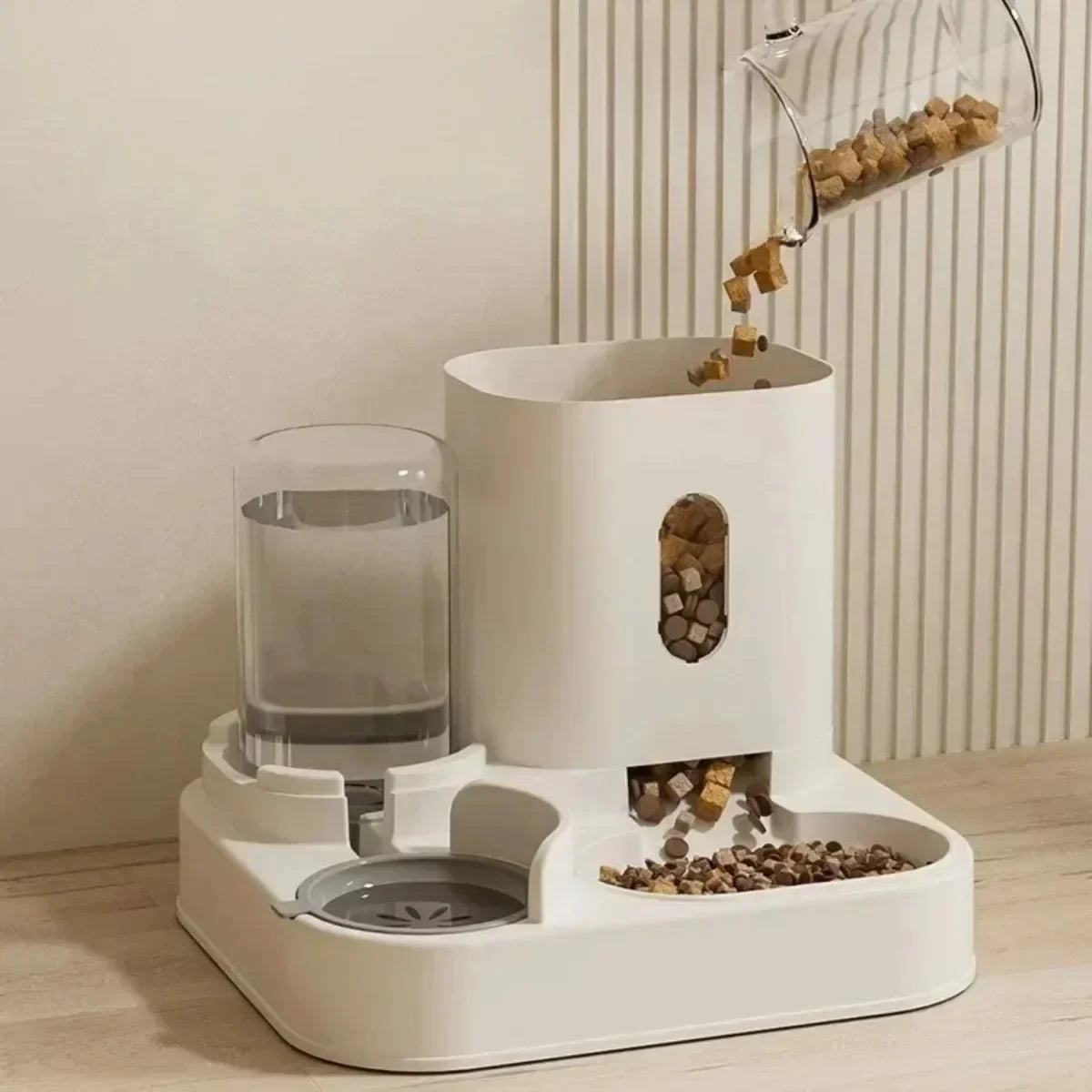 SmartFeeder Plus: Automatic Pet Food & Water Station for Cats & Dogs