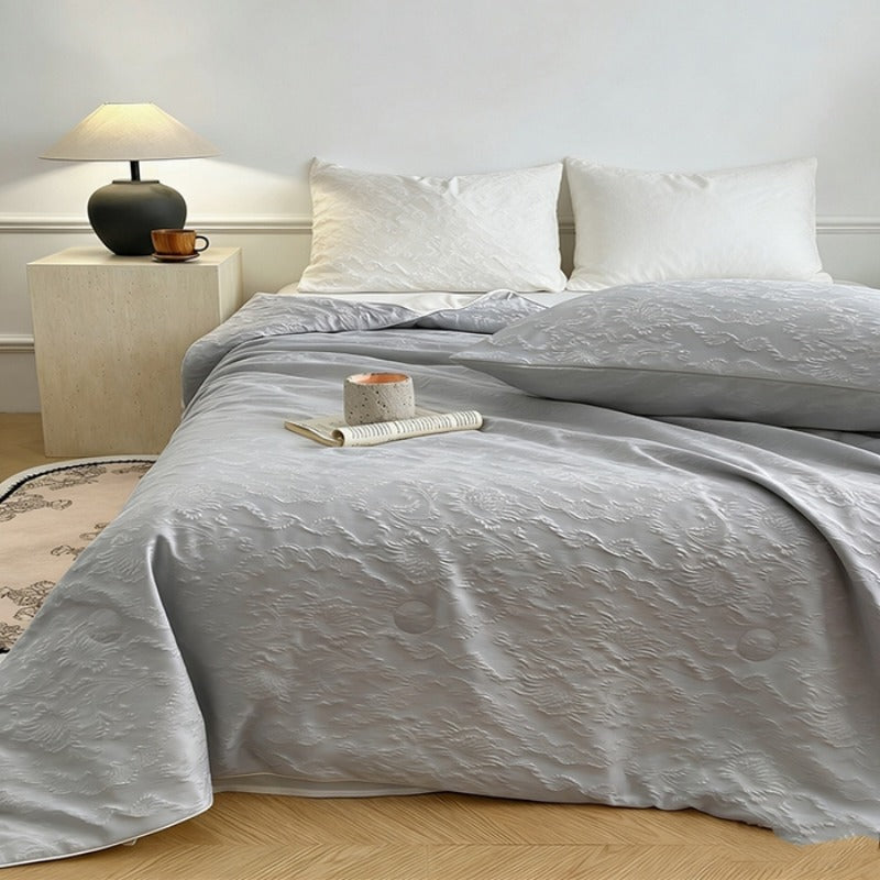 SereneNest – Luxurious Comfort Bedding Collection for Chic Bedrooms