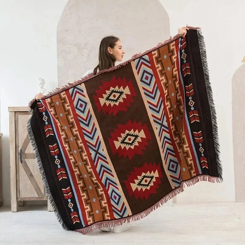 CozyLoom – Lightweight Linen Throw for Home and Travel