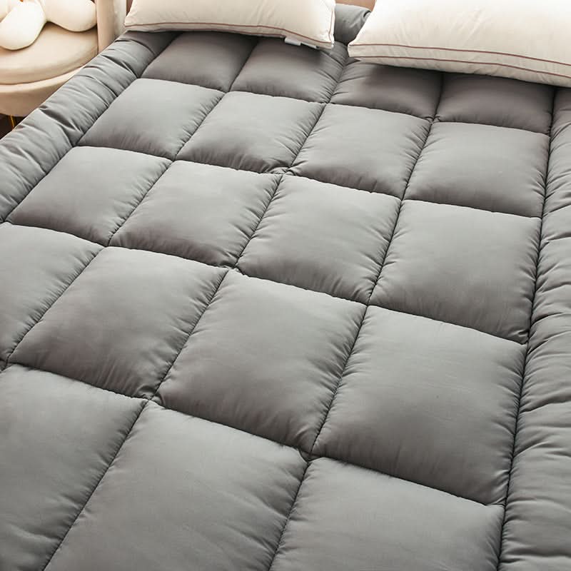 ComfortCloud – Plush Mattress Protector for Ultimate Relaxation